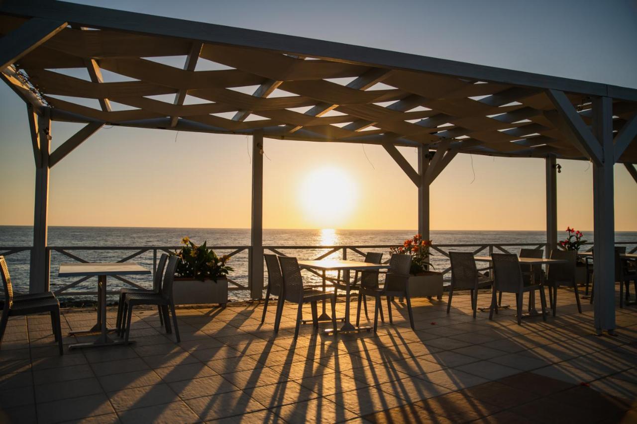 Mesogeios Hotel Marathopoli Ngoại thất bức ảnh