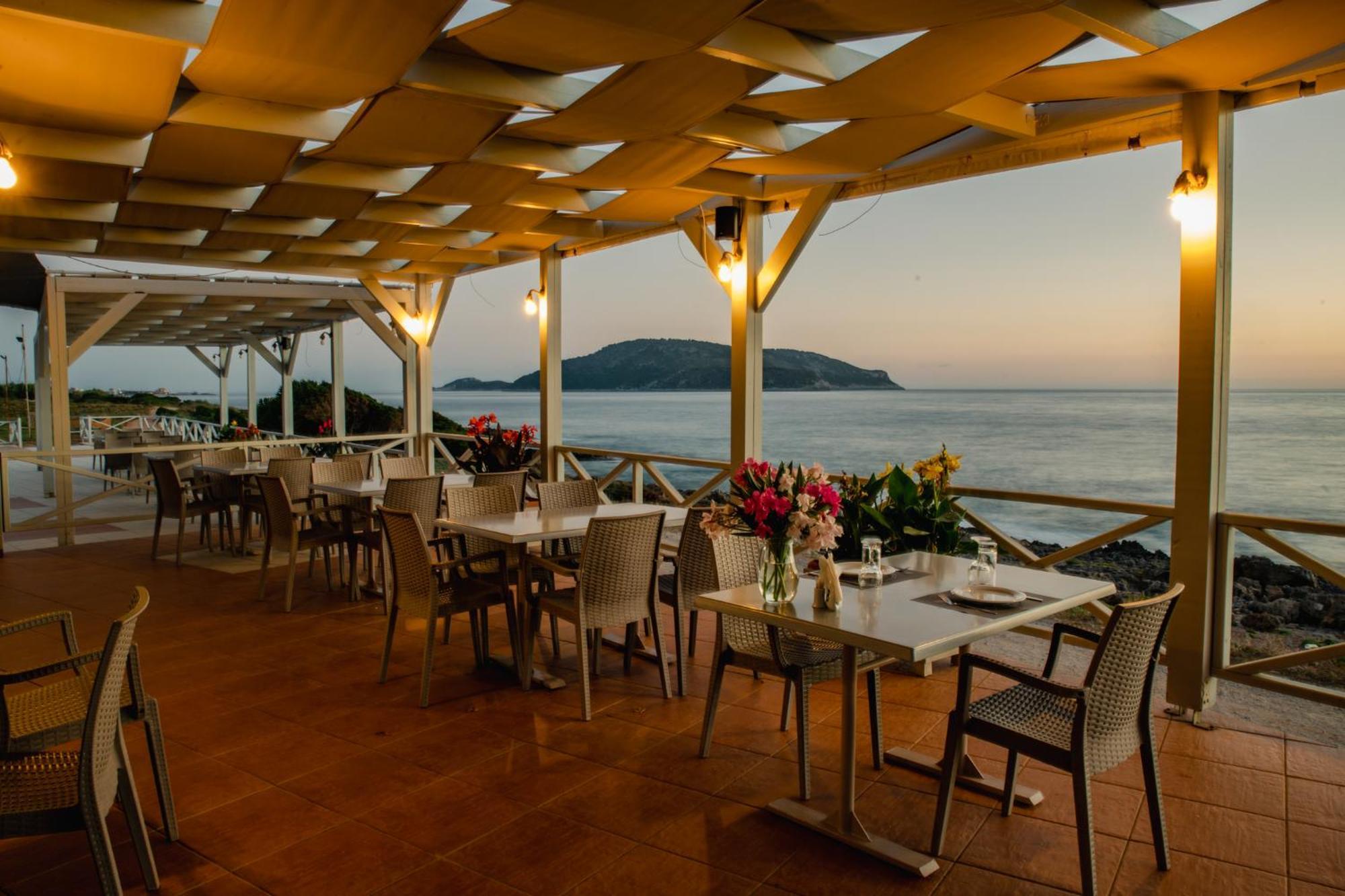 Mesogeios Hotel Marathopoli Ngoại thất bức ảnh